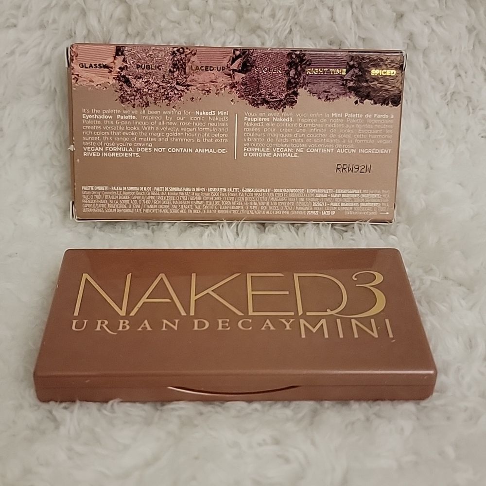 Urban Decay Naked3 Mini Eyeshadow Palette - Picture 3 of 4